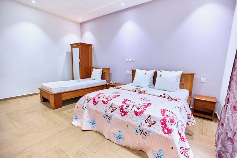 Room 4, Helena Home - Kribi, Océan