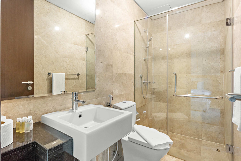 Room 5, Silkhaus Luxury 2BR in Marina Heights Near Canal, Abu Dhabi City