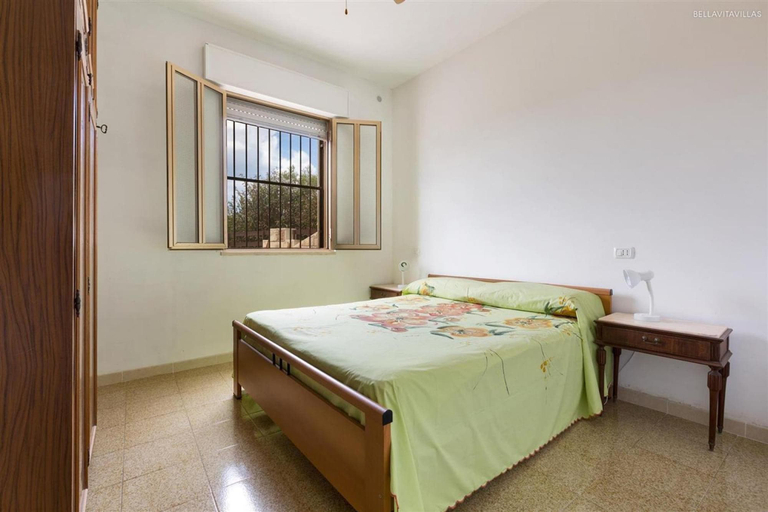 Room 3, 937 Riva del Conte in Riva Degli Angeli, Lecce