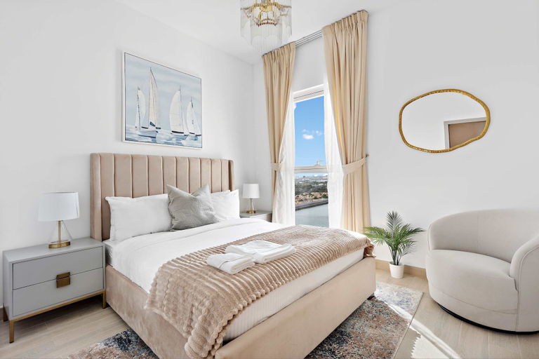 Room 4, Silkhaus Lavish 3BR Maid Yas Island, Yas Island