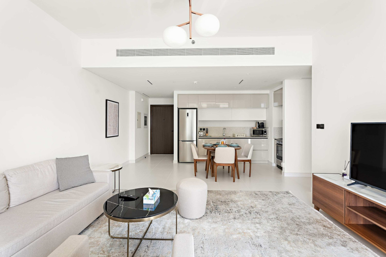 Room 2, Silkhaus Sea View Luxe New Tower Marina Vista, Dubai