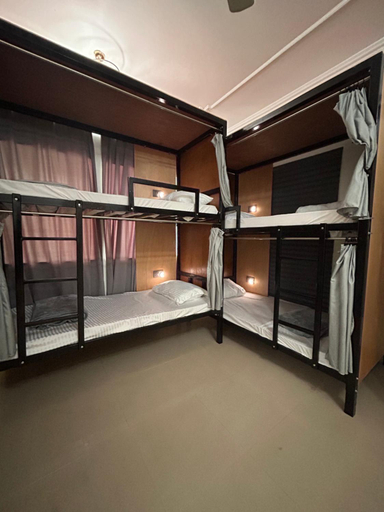 Others 4, Basil Hostel, Seeb