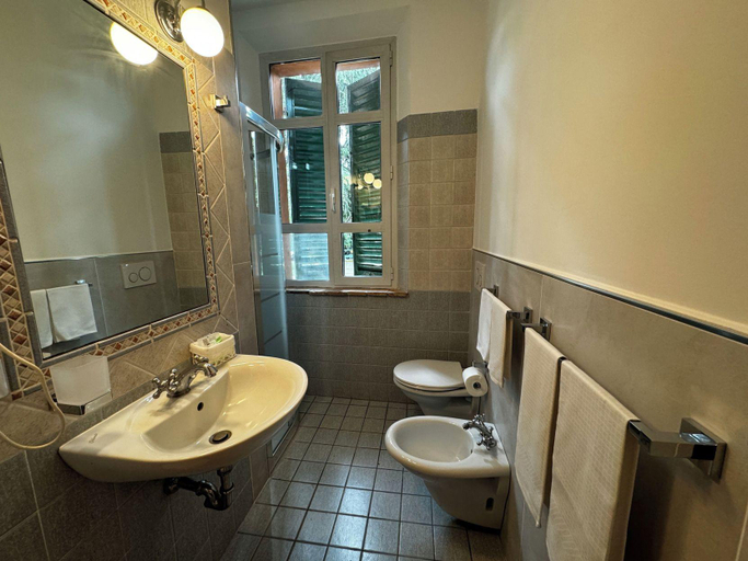 Bathroom 4, Villa Le Camelie Siena, Siena