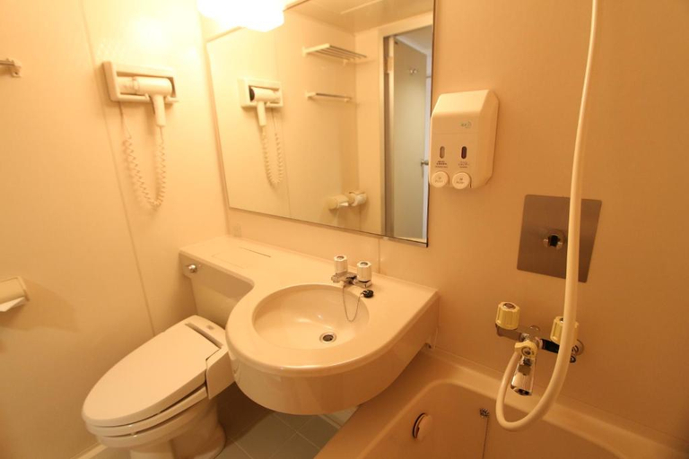 Bathroom, Hotel Livemax BUDGET Sapporo Ekimae, Sapporo