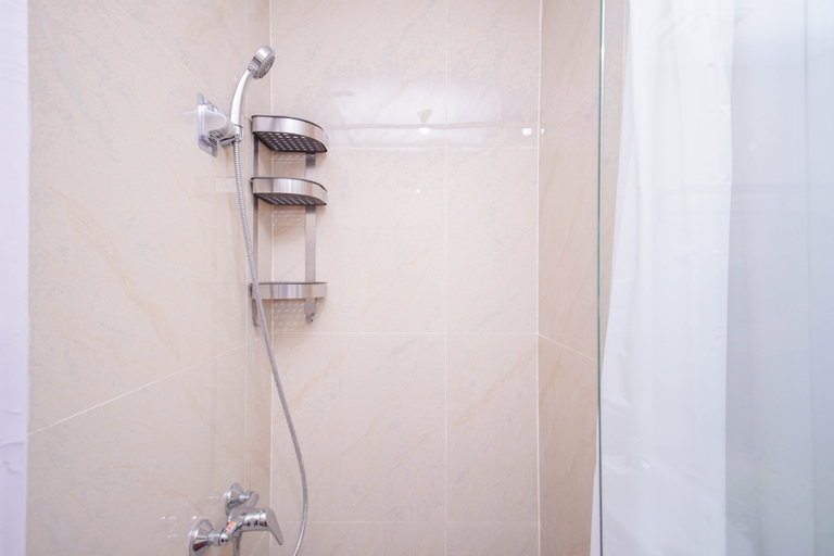 Bathroom 3, Neat Studio for 2 Pax at B Residence Grogol By Travelio, Jakarta Barat