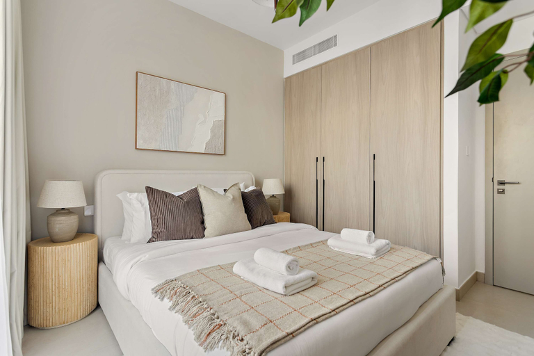 Room 4, Silkhaus Spacious 3bdr Maid Tilal Al Ghaf, Dubai