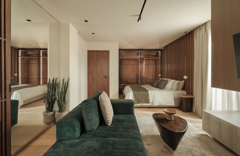 Room 5, Ceci Suites, Central Greece