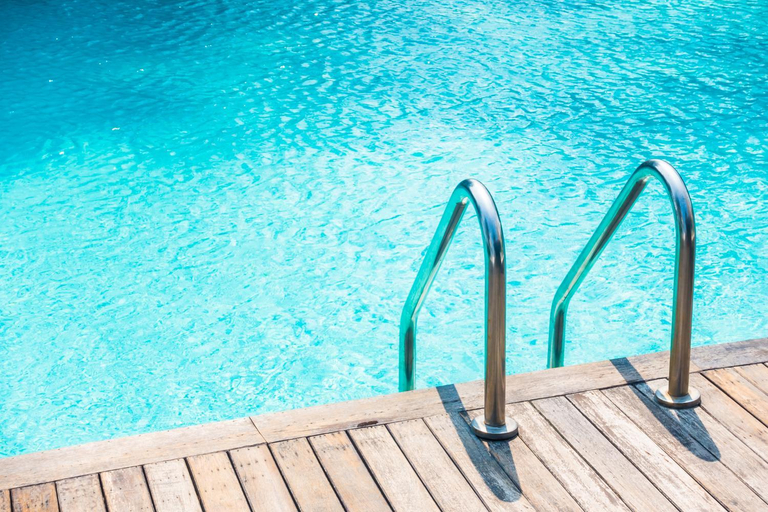 Swimming pool 3, Ninfa Sul Mare Apartments - Piscina con Area Relax e Parcheggio Gratuito, Vibo Valentia