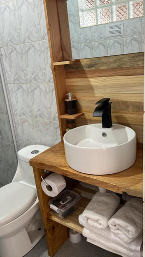 Bathroom 2, Hostal Malu, El Loa