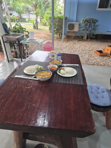 Food & Drinks 4, Happy Mind Resort, K. Sam Roi Yot