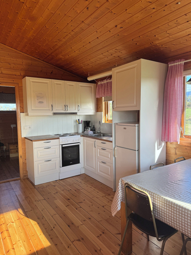 Private kitchen 3, Eldborg Cabins & Guesthouse, Kolbeinsstaðahreppur