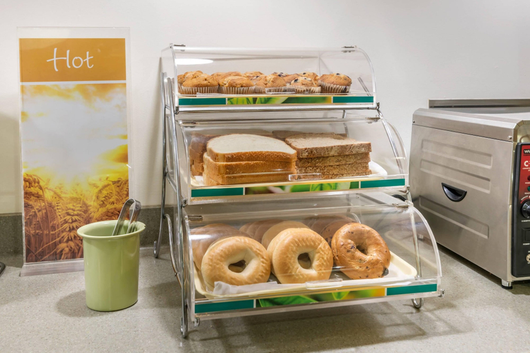 Food & Drinks 4, Quality Inn at Bangor Mall, Penobscot