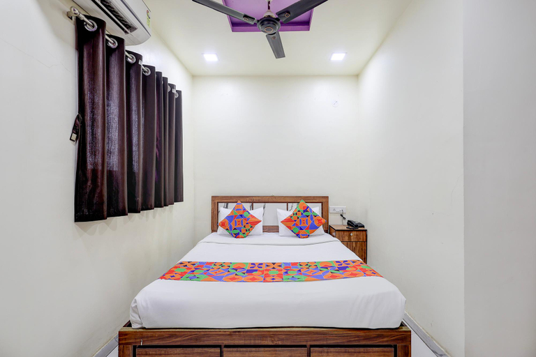 Bedroom 4, Via Chaitanya Inn, Pune