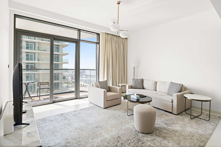 Room 4, Silkhaus Sea View Luxe New Tower Marina Vista, Dubai