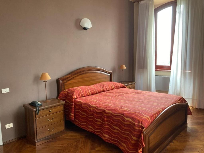 Bedroom 2, hotel Villa Conte Riccardi, Asti