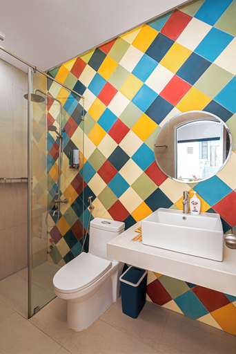 Bathroom 4, Dream Land, District 1