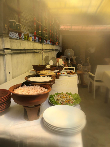 Food & Drinks, Bouna Vista Retreat, Habaraduwa
