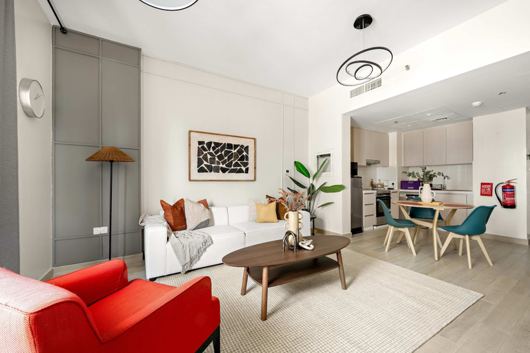 Room 2, Silkhaus Large 1bdr Near Yas Island Parks, Yas Island