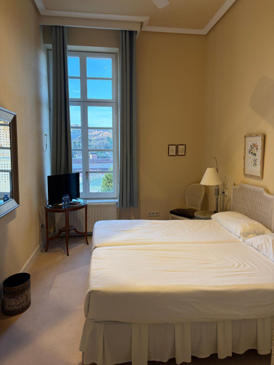 Bedroom 3, Hotel Arcea Palacio de las Nieves, Asturias