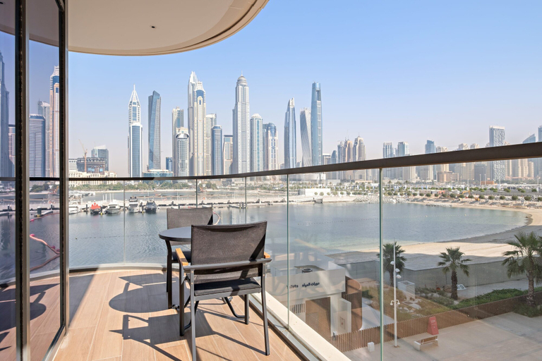 Room 2, Silkhaus Premium Large 3BR Maid Marina Vista, Dubai