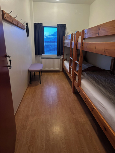 Room 2, Eldborg Cabins & Guesthouse, Kolbeinsstaðahreppur