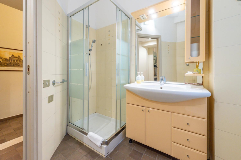 Bathroom 3, 3House, Roma