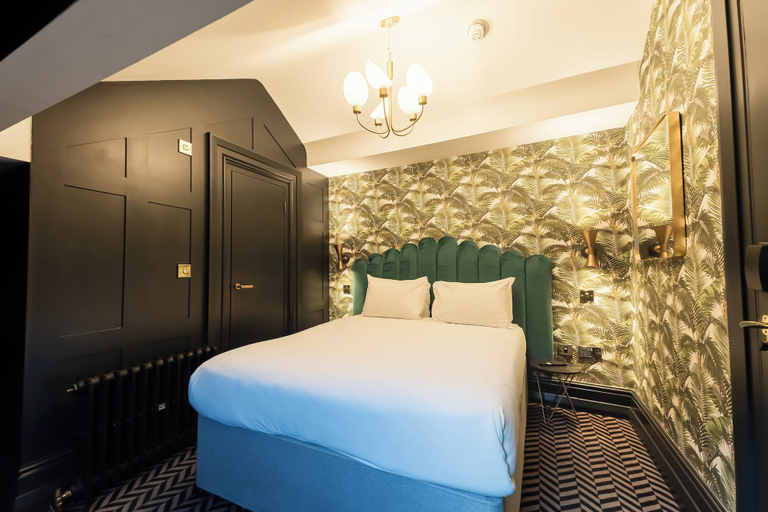 Room 4, 19 Duke Street, Sefton