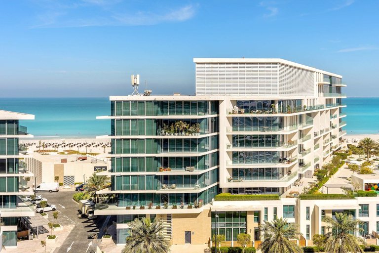 Room 3, Silkhaus 1BR Maid Saadiyat Beach Access, Abu Dhabi City