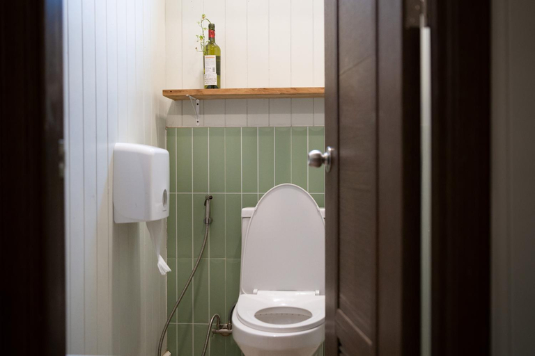 Bathroom 3, The Yard Hostel Chiang Mai, Muang Chiang Mai