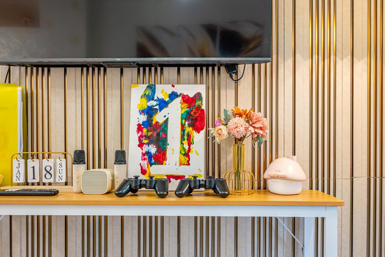 Food & Drinks 4, MOA Staycation Haven Cozy 1BR Retreat with Balcony at Shore 3, Pasay City