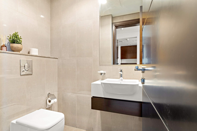 Room 2, Silkhaus Modern 2BR Merano Tower in Business Bay, Dubai