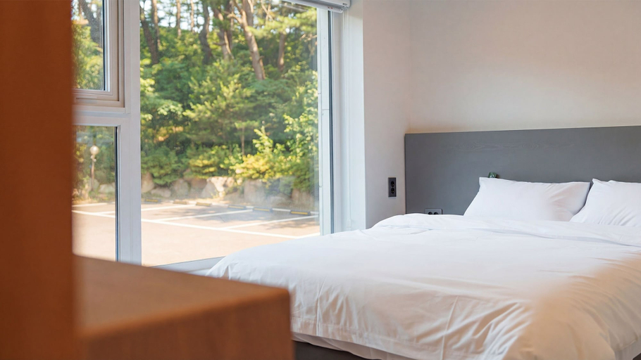 Room 4, Yangyang Stay Y, Yangyang