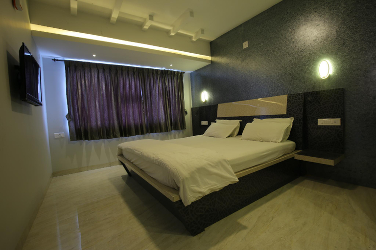 Bedroom 4, Cyprus Inn, The Nilgiris