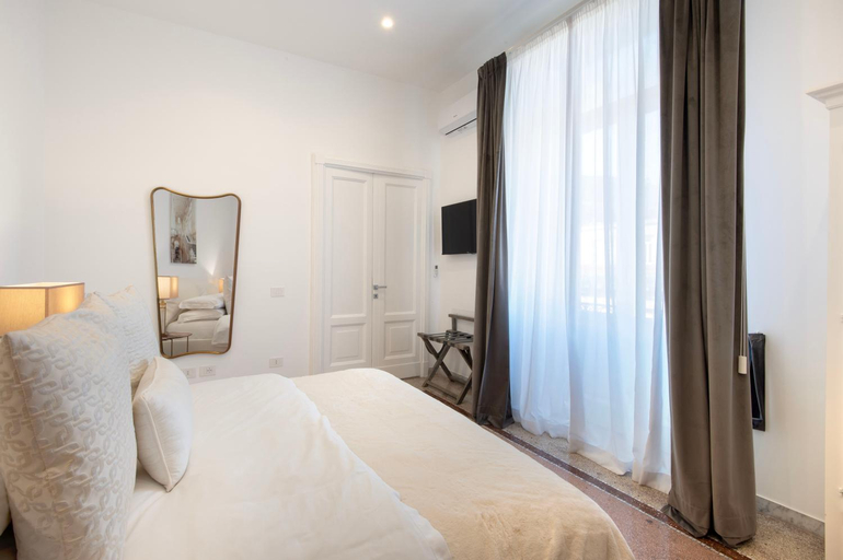 Bedroom 2, Bellavista Luxury Suite, Napoli