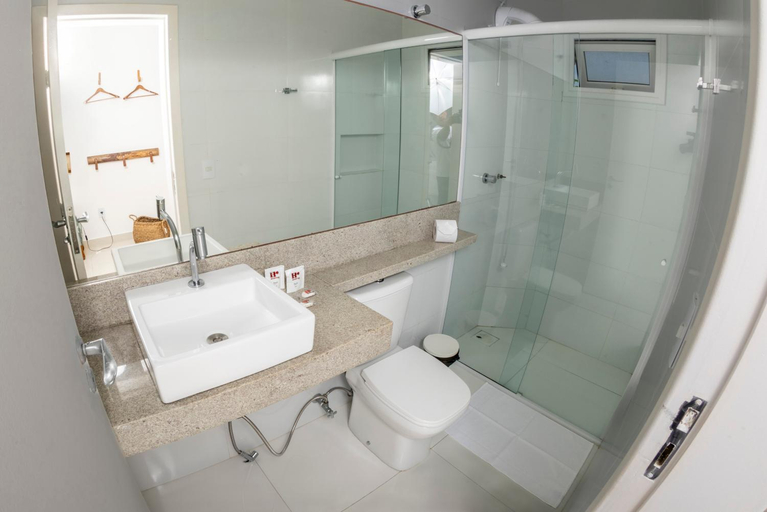 Bathroom 3, Hi Adventure, Florianopolis