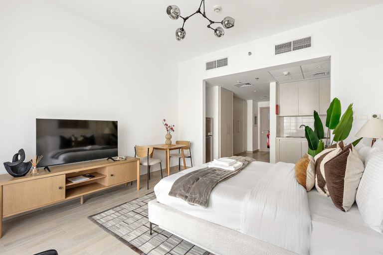 Room 2, Silkhaus Canalside Studio in Water s Edge Tower, Yas Island