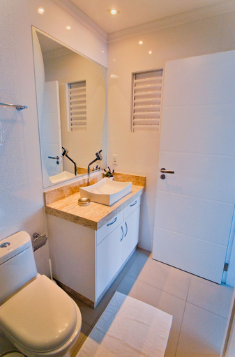 Bathroom 2, Residencial Baía dos Golfinhos, Bombinhas