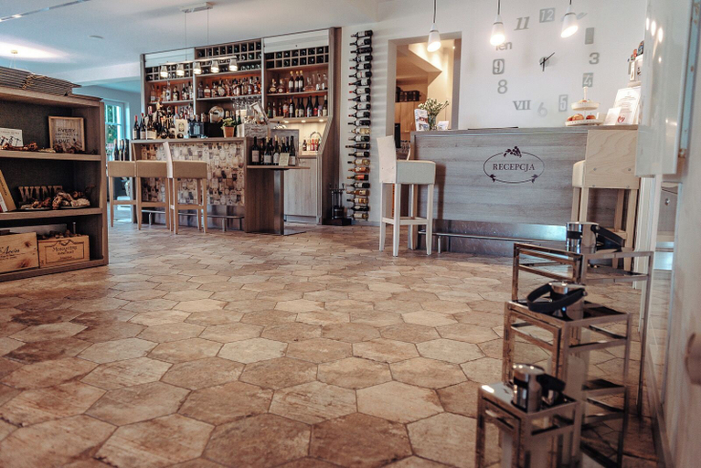 Food & Drinks 5, Hotel Willa Odkrywców, Jelenia Góra