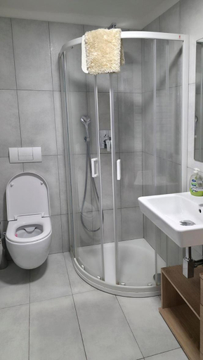 Bathroom, Novohradska, České Budějovice