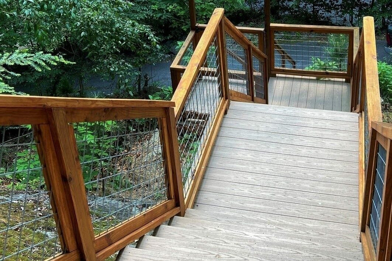 Property grounds 2, Mountain Joy 1 Bedroom Cabin, Sevier