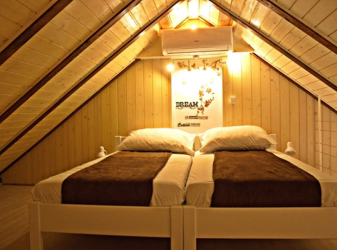 Room 4, Menego Lodge Bol, Bol