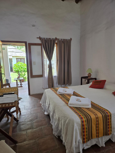 Bedroom, Hostal Las Hortencias, La Caldera