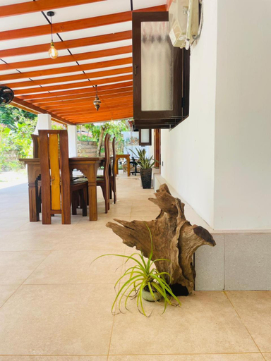 Others 5, Villa Freedom, Habaraduwa