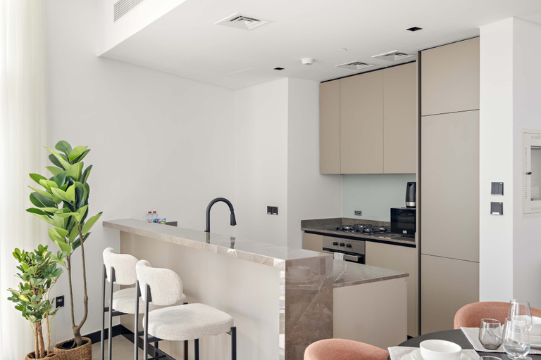 Room 2, Silkhaus Elite 1bdr Business Bay High Floor, Dubai