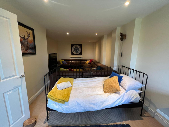 Bedroom 2, Riverview, Essex