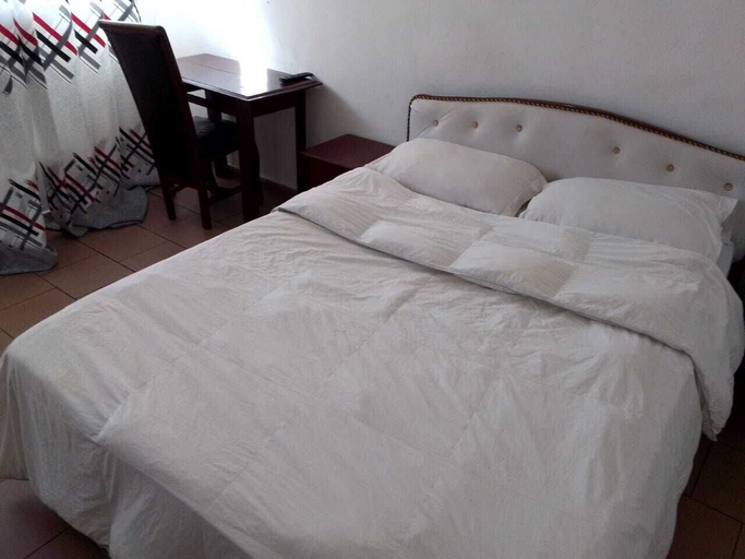 Room 4, Hotel Nguela, Mfoundi