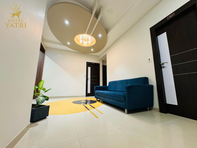 Others 5, Hotel Yatri, Gandhinagar