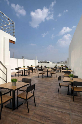 Restaurant, Hotel Taj Elevate, Agra