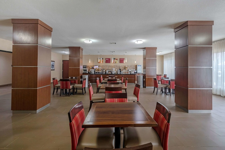 Food & Drinks 5, Comfort Suites Ennis, Ellis
