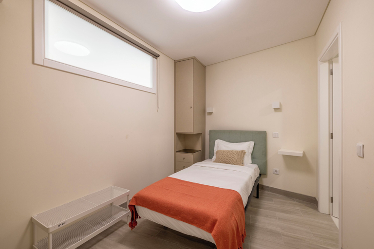 Room 2, D&S - Torne 187, Vila Nova de Gaia